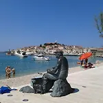 Dino Apartman